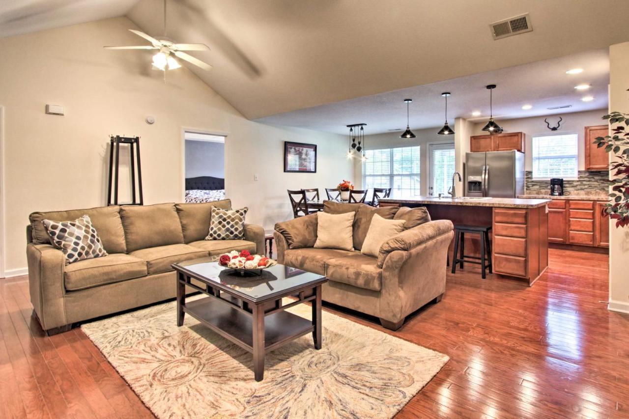 Home With Community Pool - 2 Miles To The Island! Pigeon Forge Esterno foto