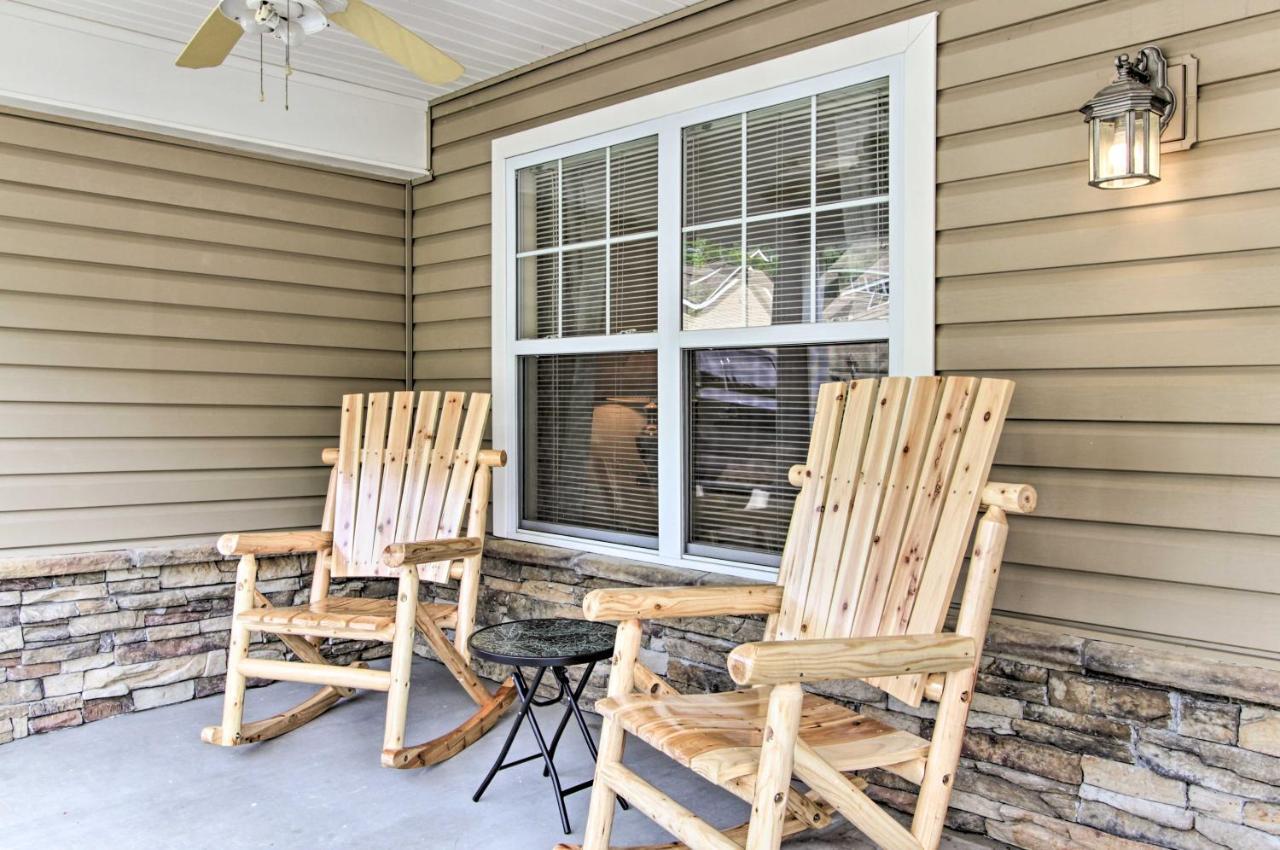 Home With Community Pool - 2 Miles To The Island! Pigeon Forge Esterno foto